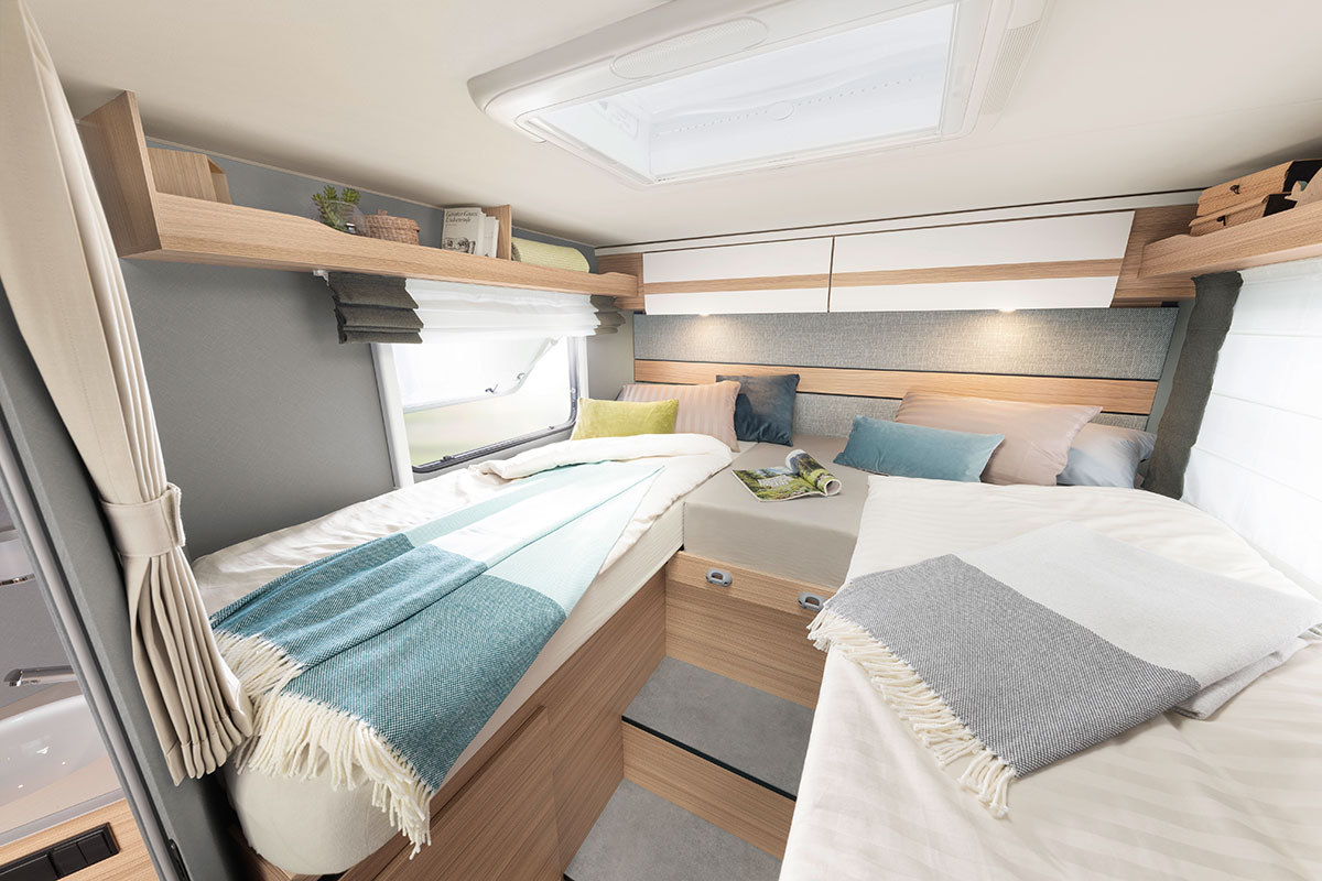 Große Kuschelwiese: Die komfortablen Einzelbetten können auch ganz leicht zu einem Doppelbett verbunden werden • T 7052 EB